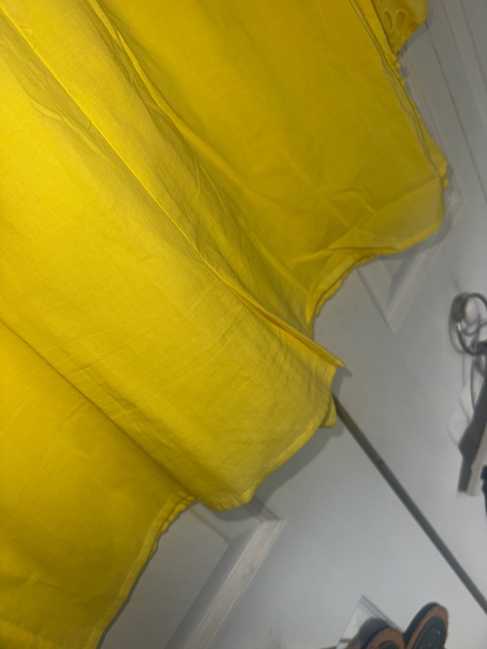 Lily Pulitzer eyelet AISHA ROMPER in calla yellow  size 10 - Picture 13 of 14